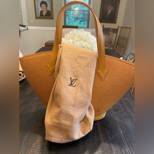 Louis Vuitton Yellow Epi Saint-Jacques Shoulder Bag in EUC with dust bag!